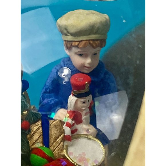 Home for the Holidays, Santas's Workshop Collection Style #74011, snowball Music - Picture 10 of 16